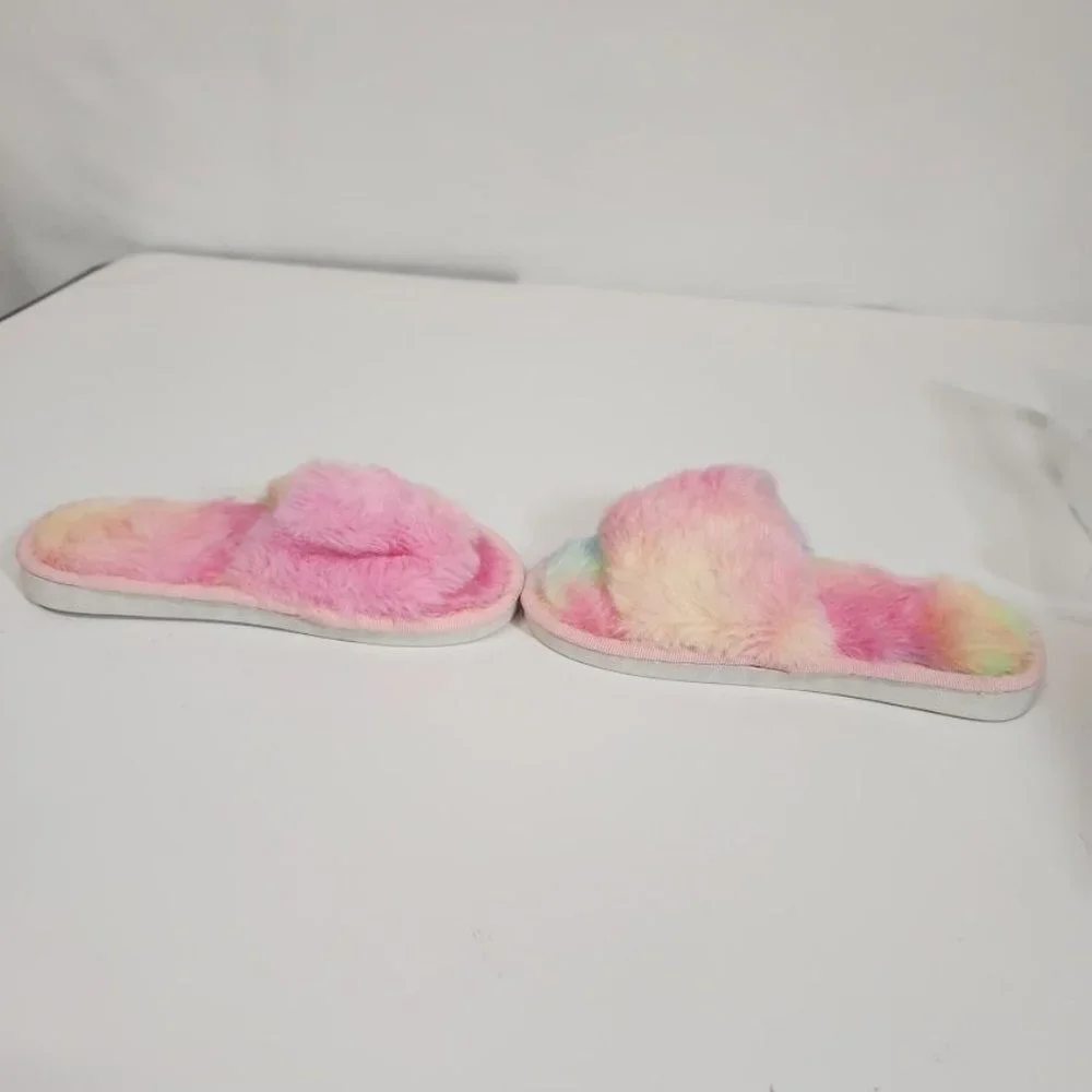 TechCity girls Fuzzy House Slippers in‎ Rainbow Faux Fur - Size 11.5